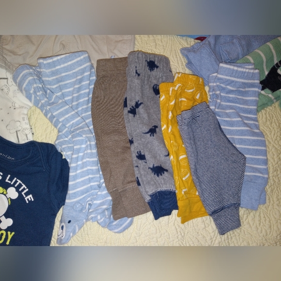 Baby Boy Bundle of clothes! NB, 0-3 mos. Variety of pieces, 24 pcs total. - Picture 5 of 10